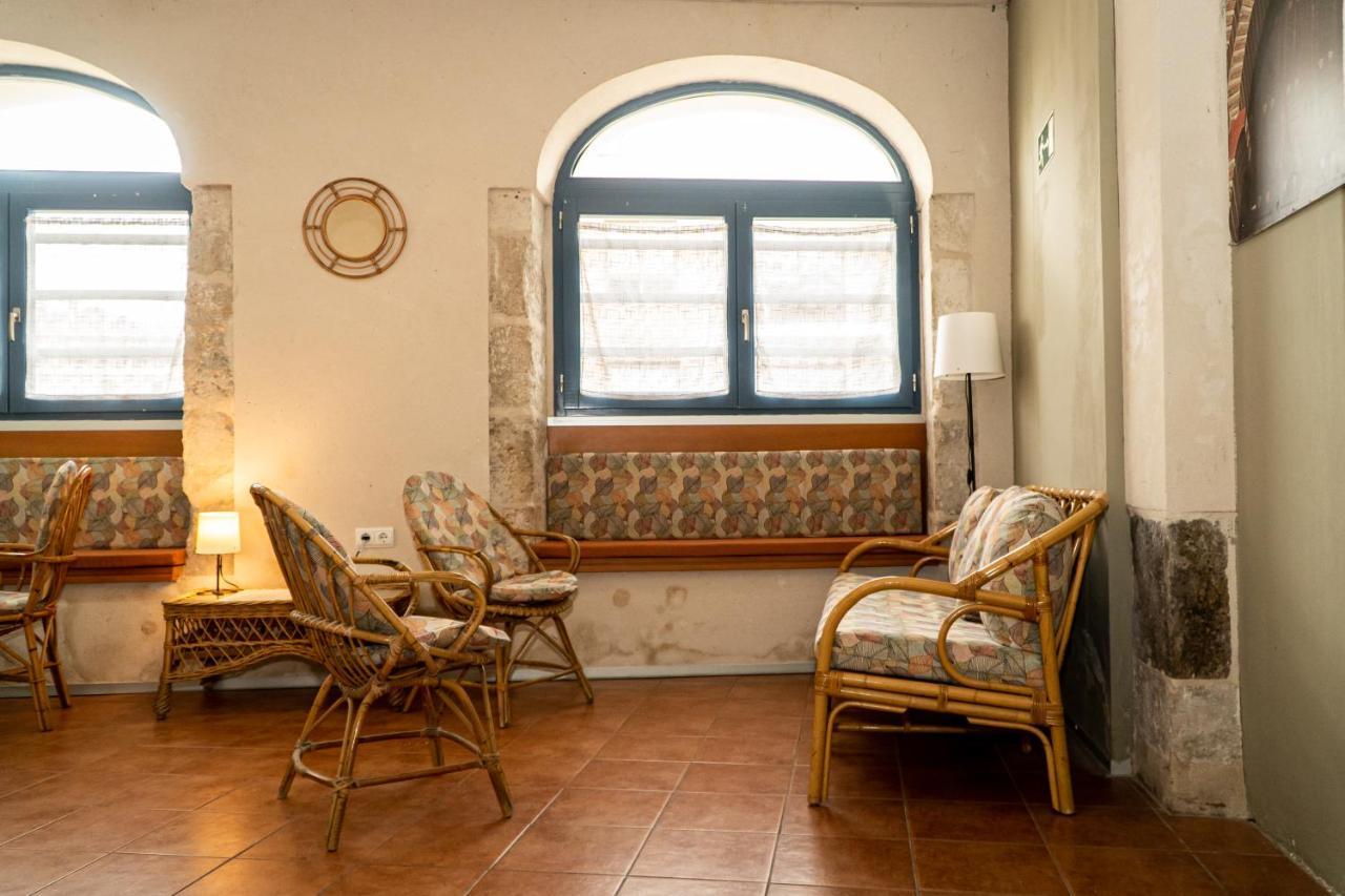 Albergue de Cuéllar Extérieur photo